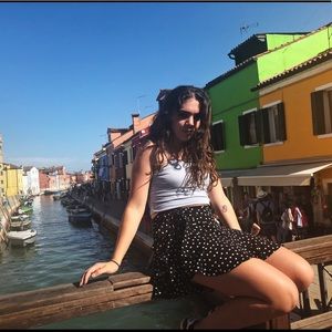 Meet your Posher, Gabriella